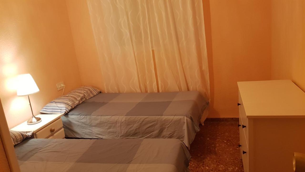 Disponible En Abril-Wifi-3Hab, 6 Pers, -Piscina, Aire Acondi-Parking Opcionable Extra Apartment Бенидорм Екстериор снимка