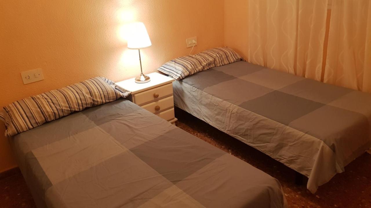 Disponible En Abril-Wifi-3Hab, 6 Pers, -Piscina, Aire Acondi-Parking Opcionable Extra Apartment Бенидорм Екстериор снимка