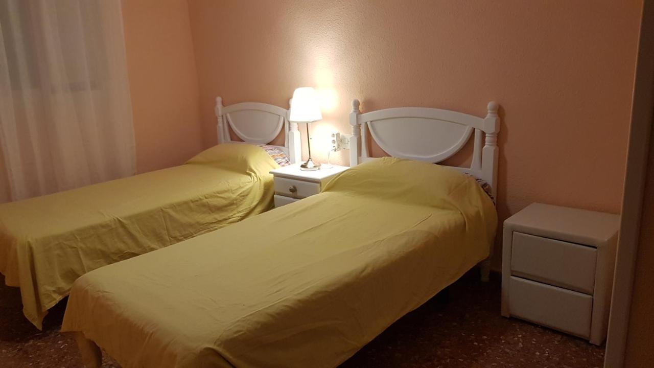 Disponible En Abril-Wifi-3Hab, 6 Pers, -Piscina, Aire Acondi-Parking Opcionable Extra Apartment Бенидорм Екстериор снимка