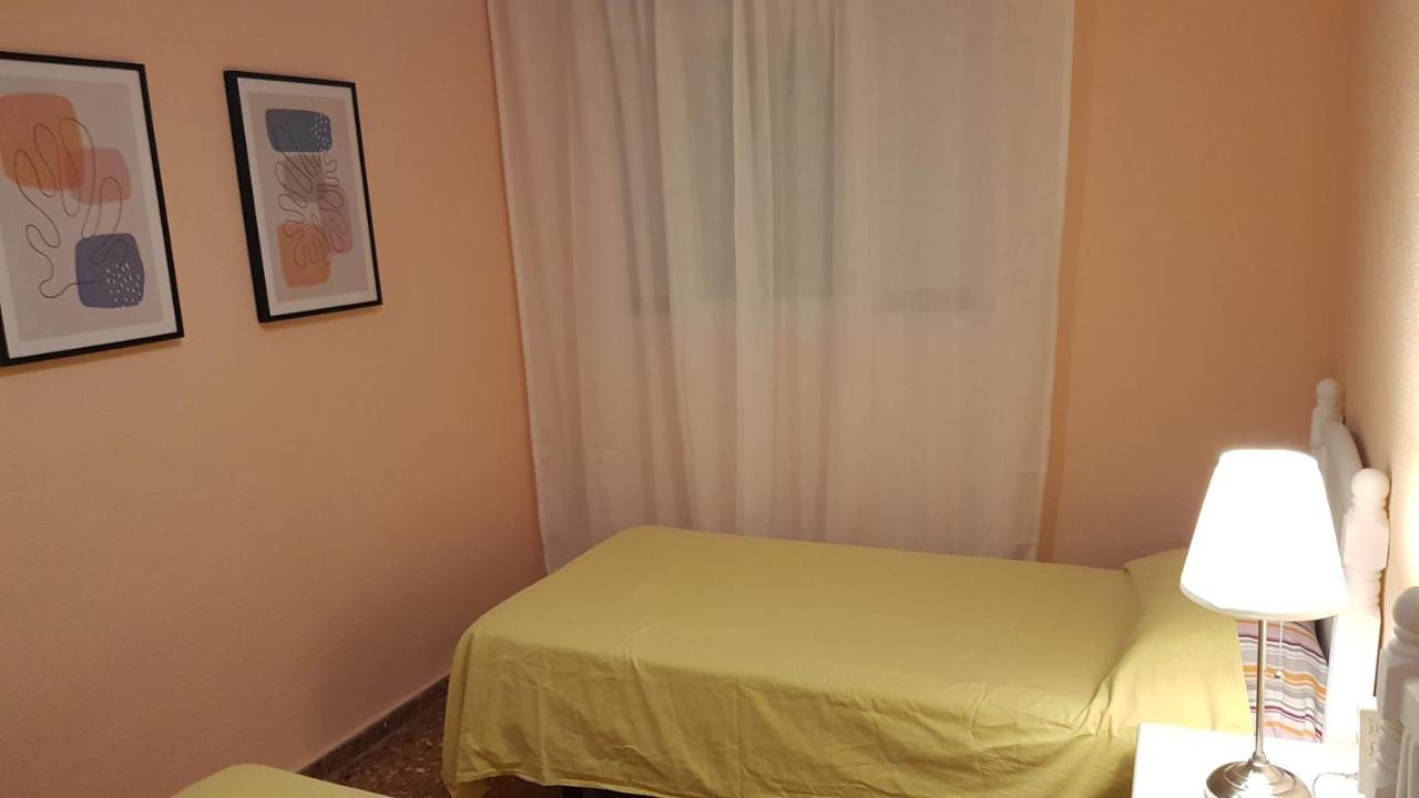 Disponible En Abril-Wifi-3Hab, 6 Pers, -Piscina, Aire Acondi-Parking Opcionable Extra Apartment Бенидорм Екстериор снимка