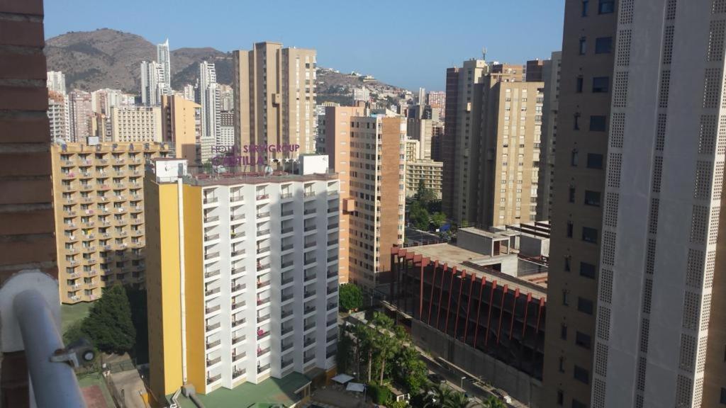 Disponible En Abril-Wifi-3Hab, 6 Pers, -Piscina, Aire Acondi-Parking Opcionable Extra Apartment Бенидорм Екстериор снимка
